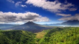 volcano-lake-view2-1600X900